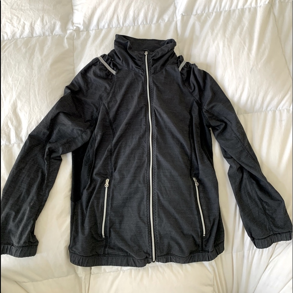 Lululemon 🍋 Super Lightweight Jacket Size 6